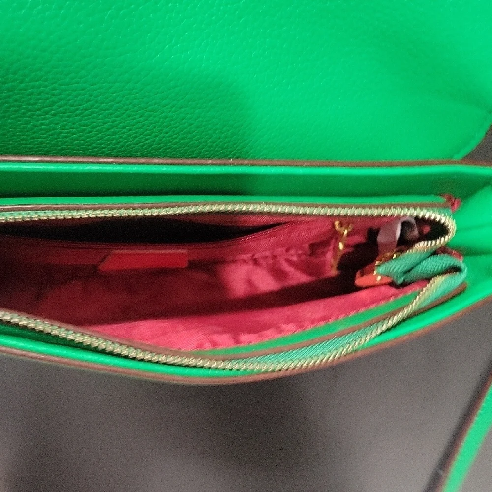 Green Leather Crossbody Bag with Gold Buckle - Picture 4 of 6